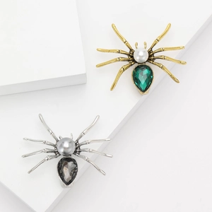 Vintage Alloy Spider Brooch With Rhinestone And Faux Artificial Pearl Antique Gold Silver Insect Pin For Women Suit Accessory Jewelry