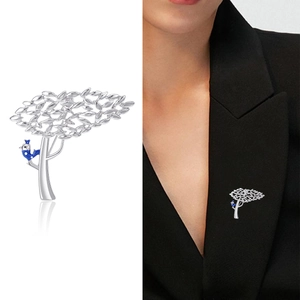 Broche artistique en forme d'arbre et oiseau bleu en métal argenté pour costumes