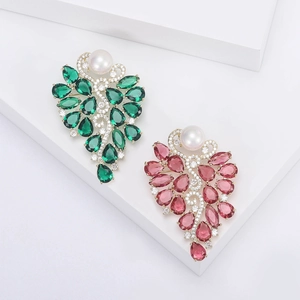 Broche Fleur Élégante Épingle Alliage Cuivre Zircon Künstliche Perle Strass Vintage Luxe Banquet Bijoux De Costume Pour Femmes