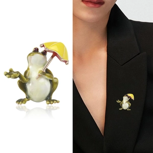 Broche grenouille mignonne avec parapluie jaune pour accessoires de mode féminine
