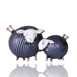 Vintage Legierung Emaille Schaf Brosche Für Damen Süße Tier Wollknäuel Design Gold Überzogen Pins Kleidung Zubehör Geschenk