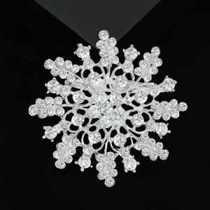 Elegant rhinestone flower brooch in silver metal for women suit or dress accessories