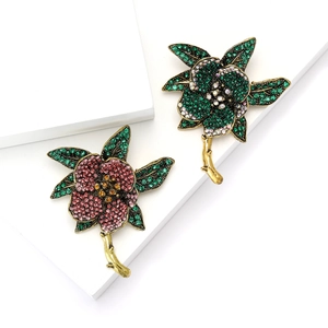 Vintage Luxurious Alloy Floral Brooch Rhinestone Inlaid Flower Corsage Pin For Women Suit Overcoat Exquisite Jewelry Accessory