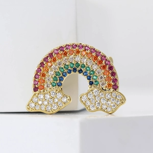 Exquisite gold-plated rainbow brooch with colorful cubic zirconia and sparkling white clouds