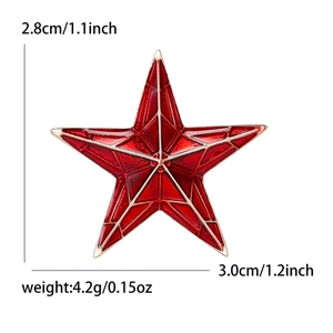 Mini broche en forme d'étoile rouge avec design émail géométrique, taille 3,0cm x 2,8cm