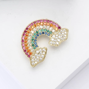 Elegant gold-plated rainbow brooch with colorful cubic zirconia and cloud-shaped white stones