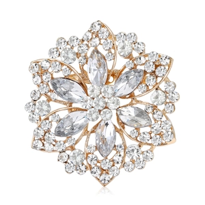 Elegant Sunflower Brooch For Women Crystal Glass Rhinestone Inlaid Marquise Floral Breastpin For Coat Cardigan Fashion Jewelry