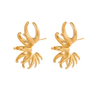 Boucles d'oreilles géométriques dorées avec design 3D unique en forme de flamme