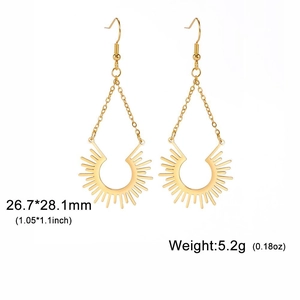 Détail de boucles d'oreilles soleil plaquées or 18 carats avec mesures précises