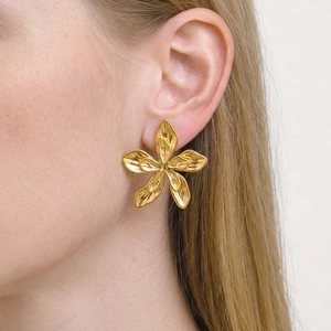 Flower Stud Earrings 18K Gold Plated Stainless Steel Waterproof Hypoallergenic Floral Bicolor Elegant Jewelry For Women