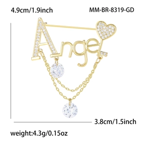 Broche Angel dorée élégante avec oxydes de zirconium et détail de pompon à chaîne