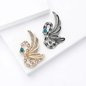 Exquisite alloy swan brooches with sparkling rhinestones and colorful enamel inlay