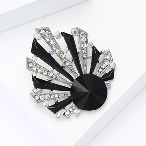 Elegant shell-shaped brooch with black accents and sparkling rhinestones for coats