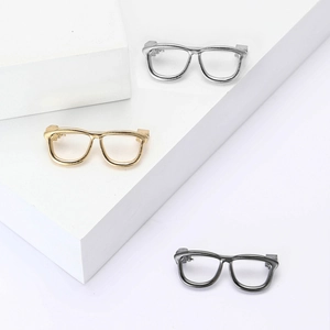Creative Alloy Glasses Shape Brooch For Women Suit Coat Lapel Pin Personalized Fashion Jewelry Gold Silver Black Accessory