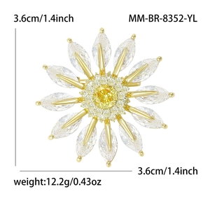 Exquisite gold chrysanthemum brooch with sparkling zircon petals for summer dresses