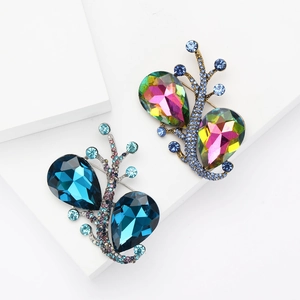 Vintage Legierung Strass Schmetterling Brosche Für Damen Hochwertige Kristall Birnenschliff Wassertropfen Brustnadel Für Anzug Kleid Schmuck