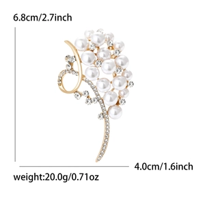 Luxury gold pearl brooch for women with sparkling rhinestones and dimension markings