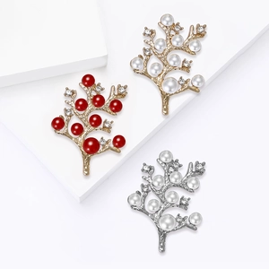 Trois élégantes broches arbre en perles et alliage avec strass en finitions or et argent