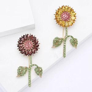 Exquisite Alloy Rhinestone Sunflower Brooch For Women Fashion Gradient Floral Pin Clothing Corset Jewelry Accessory
