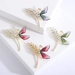 Eleganter Schmetterling Weizenähre Brosche Für Damen Gold Plattierte Legierung Zirkonia Pin Für Anzug Kleid Hochzeit Bankett Modeschmuck