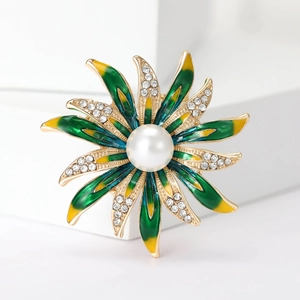 Broche tournesol artistique avec pétales en émail jaune, perle centrale et cristaux