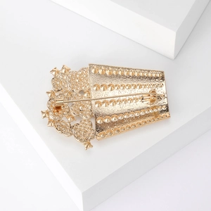 Spilla creativa a forma di popcorn in lega dorata con strass e chiusura a spilla