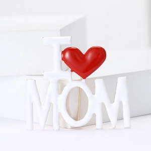 Fashionable I Love Mom enamel brooch pin for women jackets and accessories