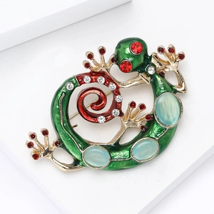 Lizard gecko brooch in gold alloy with green enamel, rhinestones and opal stones