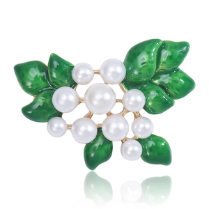 Elegant Artificial Pearl Plant Branch Brooch For Women Green Enamel Leaves Gold Tone Alloy Floral Pin Jewelry Accessory For Party