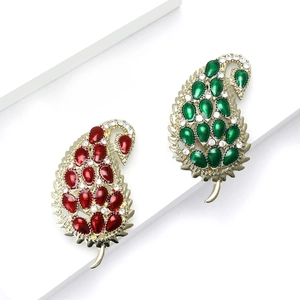 Vintage Alloy Leaf Brooch For Women Rhinestone Paisley Pattern Clothes Pins Elegant Botanical Lapel Brooch Gift