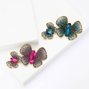 Vintage Alloy Rhinestone Butterfly Brooch For Women European Style Elegant Suit Scallop Shawl Pin Fashion Jewelry Gift