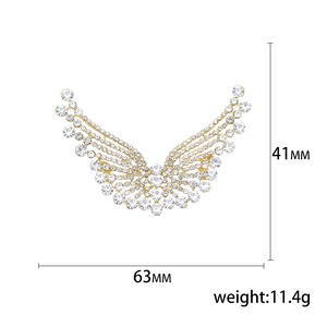 Broche ailes en strass étincelants dorés avec dimensions de taille et poids