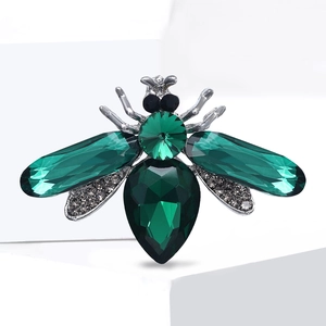 Silver bee brooch with emerald green gemstones and sparkling rhinestones for men suits