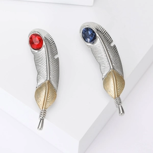 Korean Fashion Feather Brooch Personalized Bicolor Alloy Inlaid Rhinestone Pin For Suit Coat Men Women Decorative Jewelry Gift
