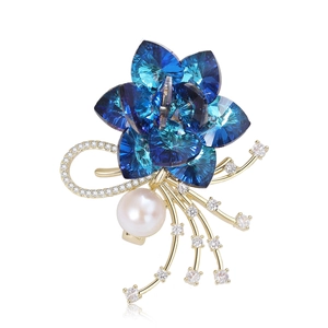 Elegante Spilla a Fiore Blu per Donna in Rame Micro Pavé di Zirconia Cristallo Rosa Con Perla Artificial Gioielli Moda Matrimonio Banchetto