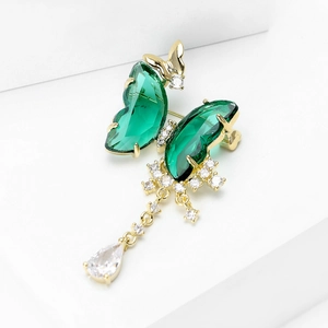 Exquisite Luxury Butterfly Brooch Green Crystal Inlaid Zirconia Gold Plated Copper Brooch Pin With Tassel For Women Jewelry