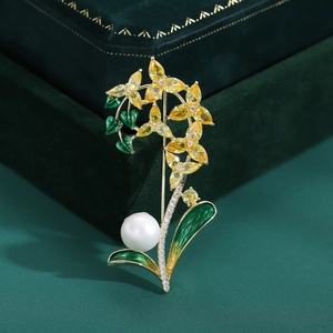 Broche Fleur Orchidée Élégante Cuivre Avec Zircon Et Faux Künstliche Perle Vert Émail Feuille Épingle Pour Femmes Mariage Banquet Bijoux
