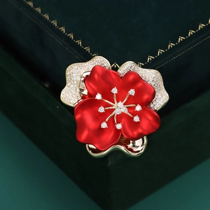 Spilla Elegante Francese a Fiore in Rame Placcato Oro Smalto Rosso Zirconia Pave per Donna Vestito Cappotto Gioielli Moda Regalo