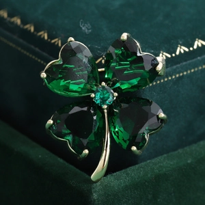 Broche Trèfle à Quatre Feuilles Cœur Élégante pour Femmes Mode Cuivre Plaqué Or Vert Blanc Strass Corsage Costume Bijoux