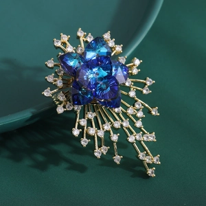 Exquisite blue crystal flower brooch with heart-cut gradient stones and silver micro-inlay
