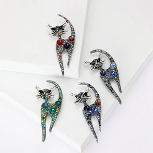 Vintage retro alloy cat brooch with crystal rhinestones in four elegant color options