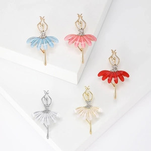 Broche Fille Ballerine Élégante en Alliage Incrustée de Strass Épingle de Fille Dansante Accessoire de Bijouterie Mode pour Femme