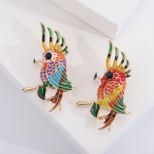 Colorful Parrot Enamel Brooch Alloy Bird Animal Lapel Pin Rhinestone Eye Tropical Style Jewelry For Women Accessory