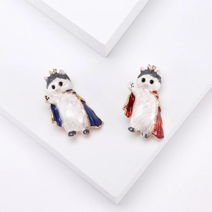 Broche de Gato de Esmalte de Moda Creativa Con Corona y Capa de Aleación de Diamantes de Imitación Pin de Animal para Accesorios de Ropa Mujer Regalo