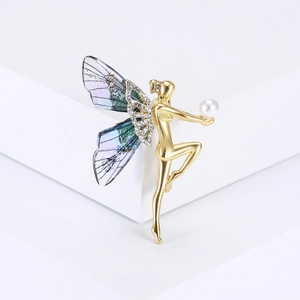 Broche fée élégante en or avec ailes dégradées bleues et détail de perle blanche