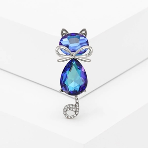 Exquisite crystal cat brooch with blue gradient rhinestones and silver bow tie accessory