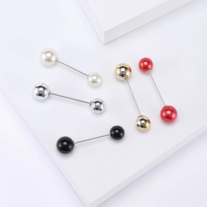 Set de broches minimalistes en alliage et perles pour vêtements de femme en cinq couleurs