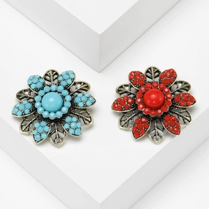 Bohemian Vintage Alloy Rhinestone Flower Brooch Pin For Women Antique Gold Hollow Floral Breastpin Accessory Jewelry Gift