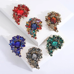 Baroque retro oversized alloy brooches with multifaceted crystal glass in six colors