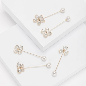 Broches en Alliage Strass Fleur Papillon Trèfle Avec Imitation Künstliche Perle Blanche Broches Longues Or pour Vêtements Femmes